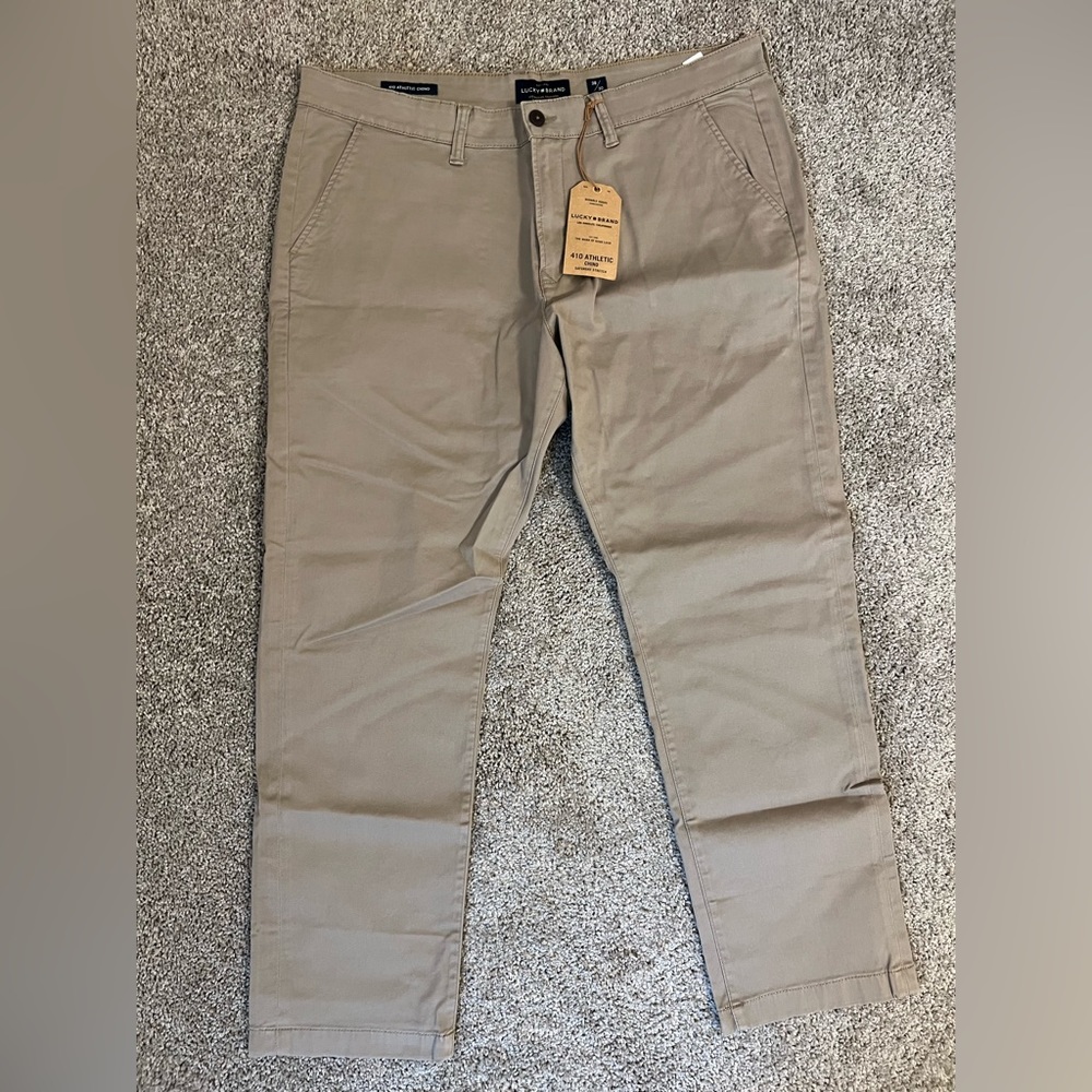 Men’s Lucky Brand 410 Athletic Fit Chinos 38x30 **NWT**